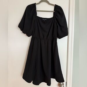 Gibson Look Balloon sleeved square neck dress in black.